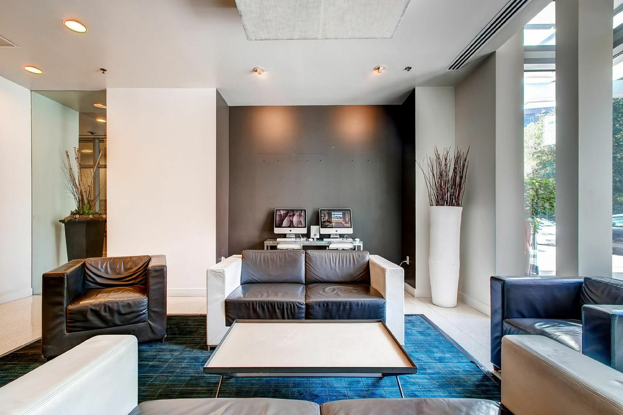 Global Luxury Suites At Kendall East Cambridge Bagian luar foto